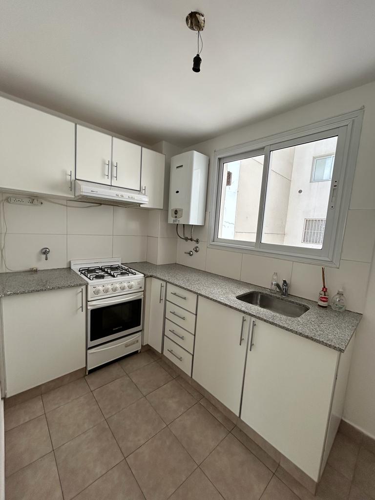 47 Caronti, Bahia Blanca, Buenos Aires, 8000, 1 Bedroom Bedrooms, 0 ,1 BathroomBathrooms,Departamento,Alquiler,Caronti,9,1792