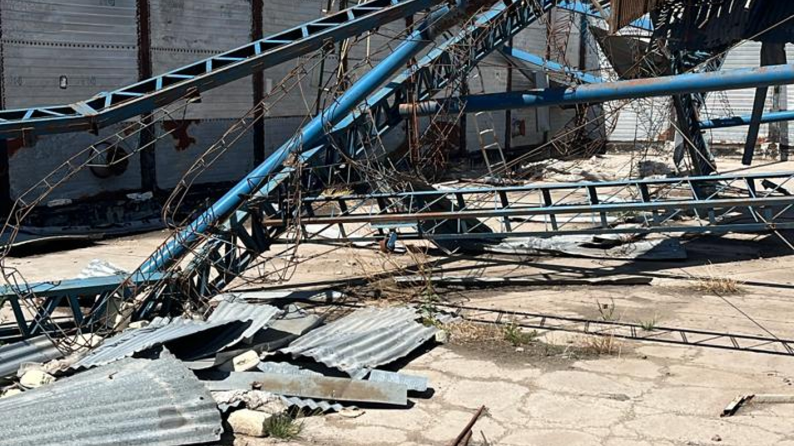 Av. Francisco Perito Ver másno, Frente a Terminal Bah, Bahia Blanca, Bahía Blanca, Buenos Aires, 8000, 0 , 0 ,0,Galpon/Deposito,Venta,Av. Francisco Perito Moreno, Frente a Terminal Bah,0,1802