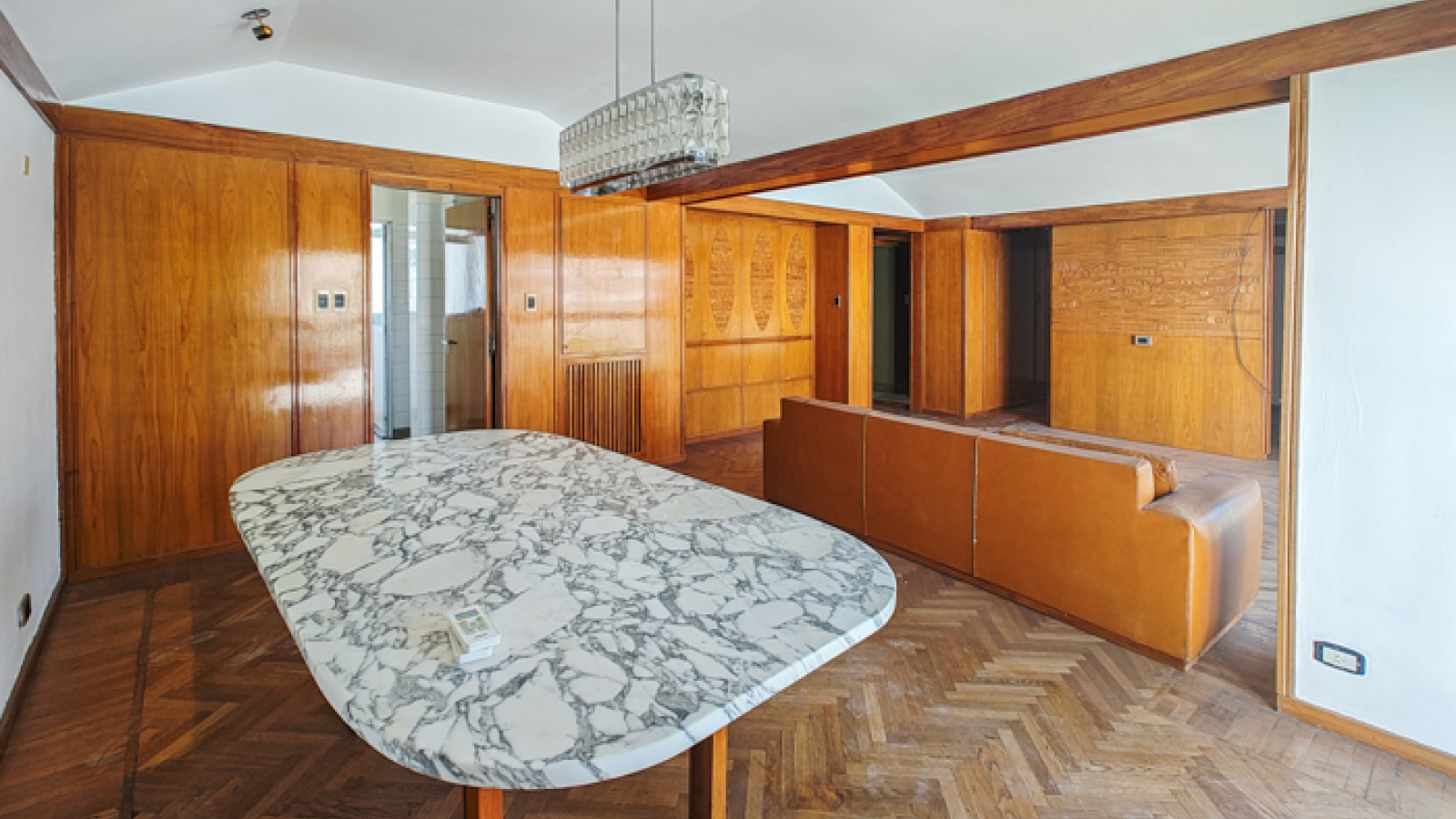 196 Sarmiento, Bahia Blanca, Buenos Aires, 8000, 4 Bedrooms Bedrooms, ,3 BathroomsBathrooms,Departamento,Venta,Sarmiento,5,1814