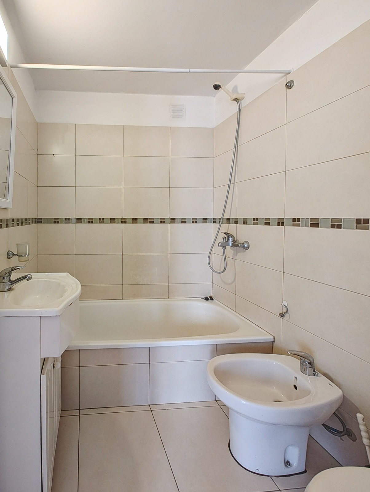 547 Rodriguez, Bahia Blanca, Buenos Aires, 8000, 0 , 1 Room Rooms,1 BathroomBathrooms,Departamento,Alquiler,Rodriguez,1,1822