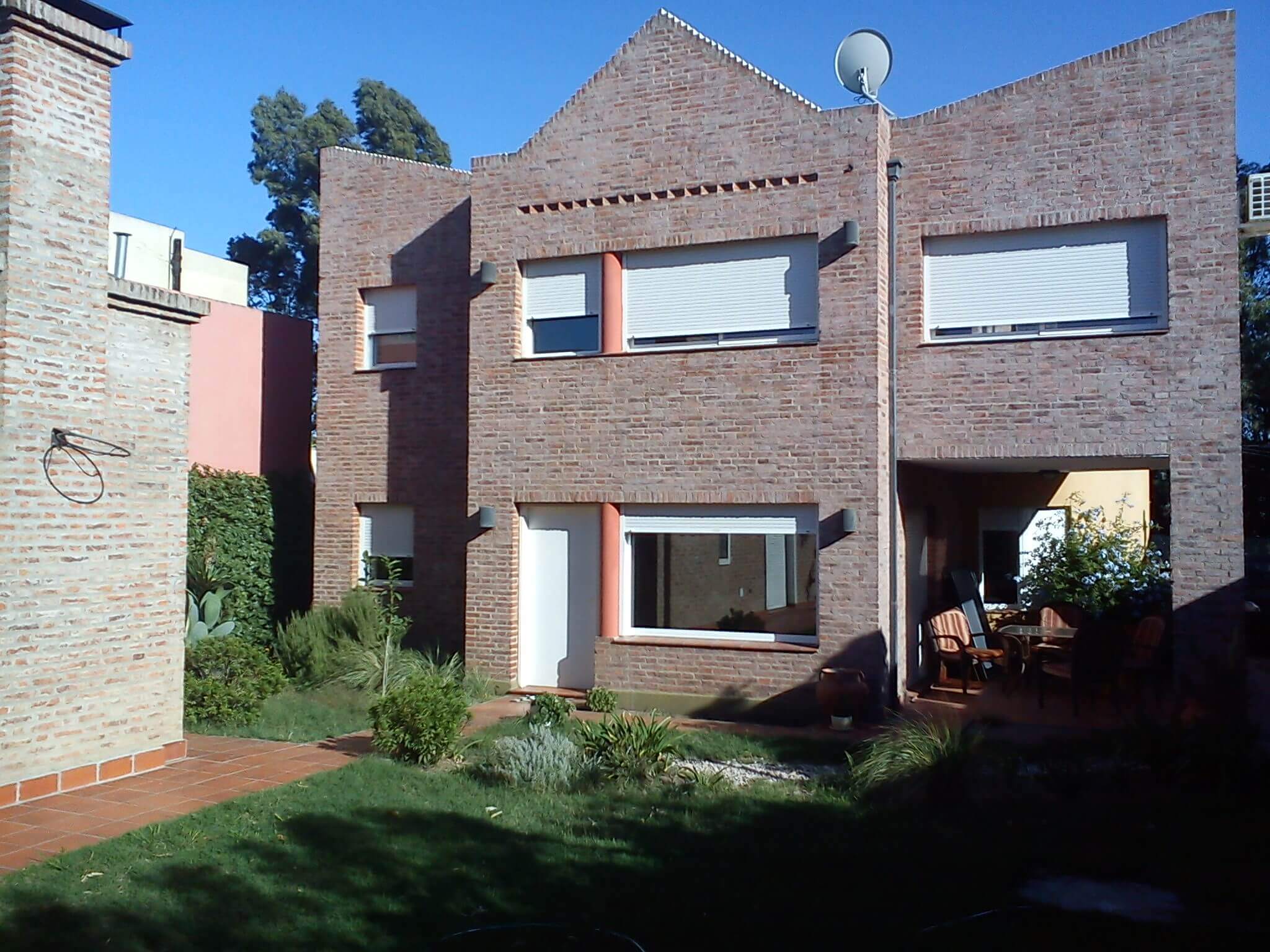 2200 Los Gorriones, Bahía Blanca, Buenos Aires, 8000, 4 Bedrooms Bedrooms, ,3 BathroomsBathrooms,Casa,Venta,Los Gorriones ,1825