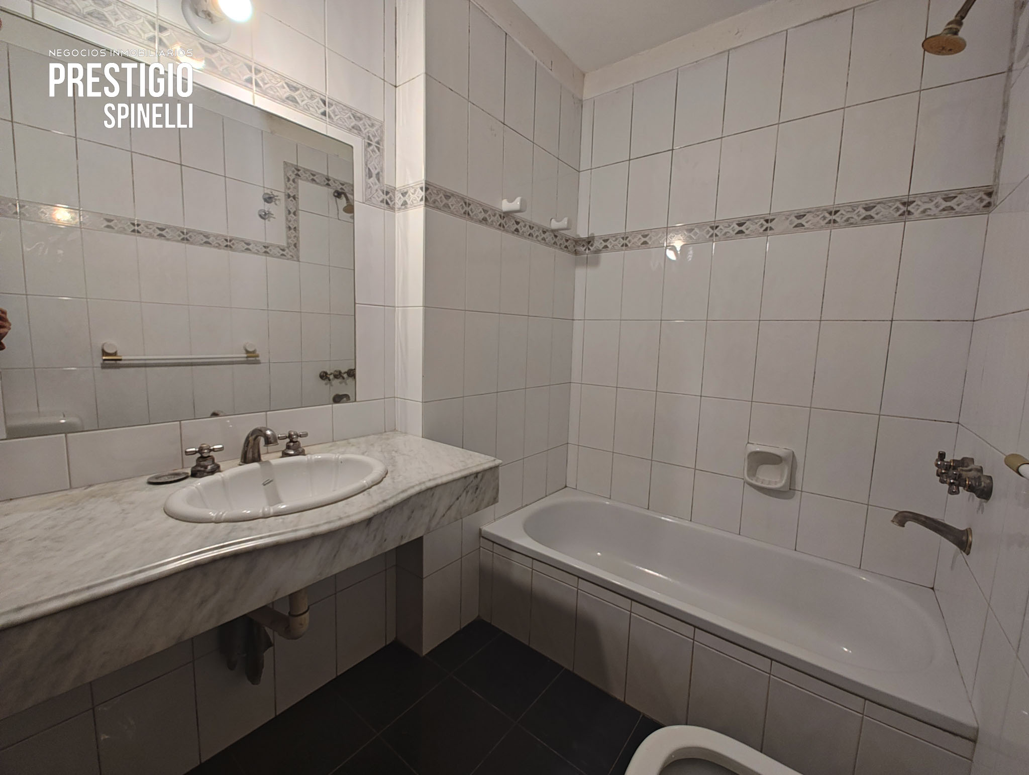 1240 Zapiola, Bahia Blanca, Buenos Aires, 8000, 2 Bedrooms Bedrooms, ,1 BathroomBathrooms,Casa,Venta,Zapiola,1838