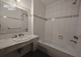 1240 Zapiola, Bahia Blanca, Buenos Aires, 8000, 2 Bedrooms Bedrooms, ,1 BathroomBathrooms,Casa,Venta,Zapiola,1838