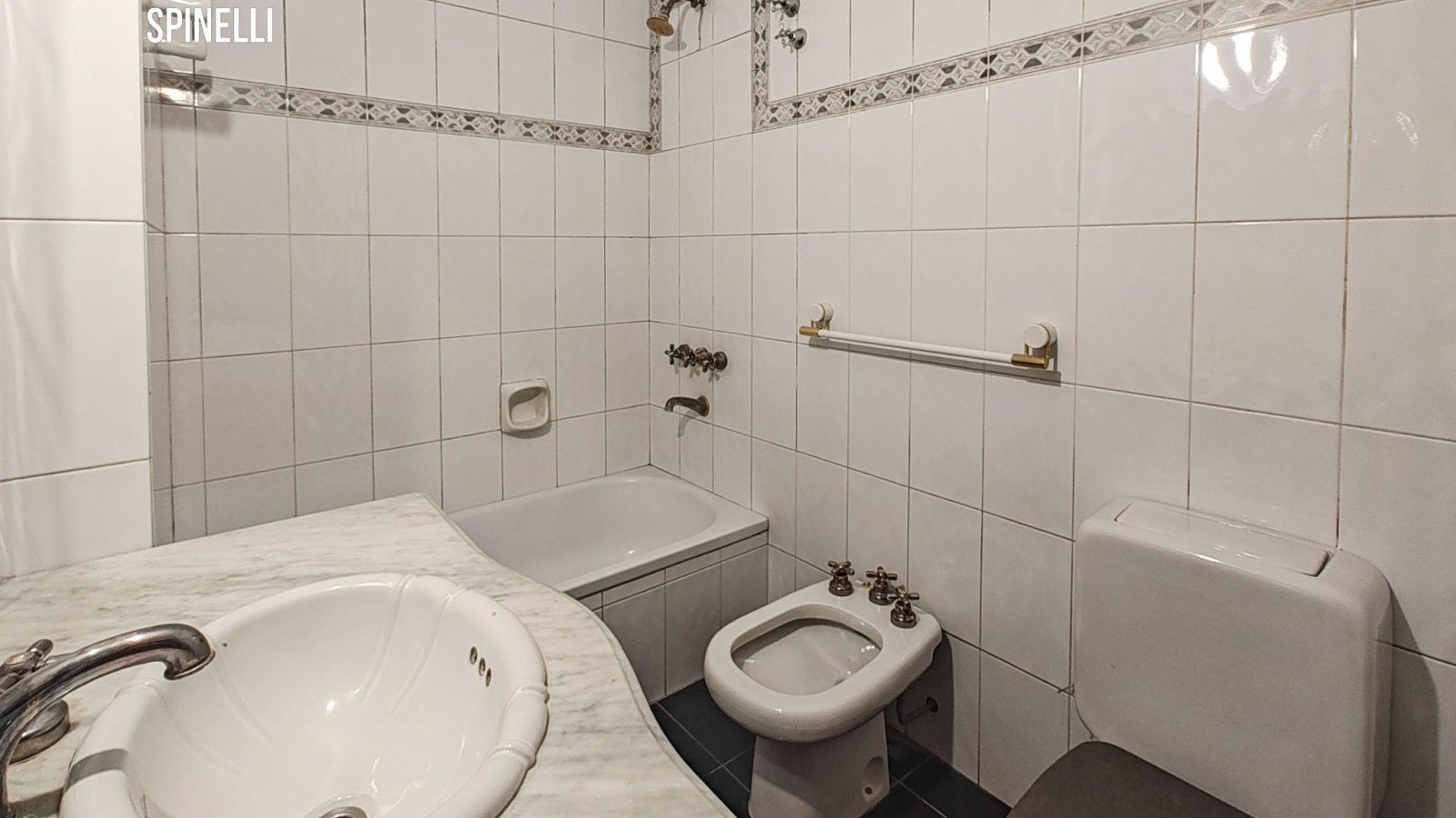 1240 Zapiola, Bahia Blanca, Buenos Aires, 8000, 2 Bedrooms Bedrooms, ,1 BathroomBathrooms,Casa,Venta,Zapiola,1838