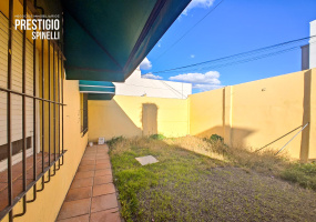 1240 Zapiola, Bahia Blanca, Buenos Aires, 8000, 2 Bedrooms Bedrooms, ,1 BathroomBathrooms,Casa,Venta,Zapiola,1838