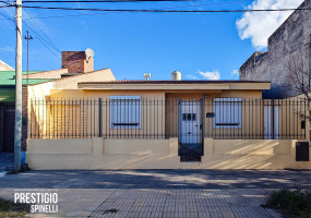 1347 Zapiola, Bahia Blanca, Buenos Aires, 8000, 2 Bedrooms Bedrooms, ,1 BathroomBathrooms,Casa,Venta,Zapiola,1839