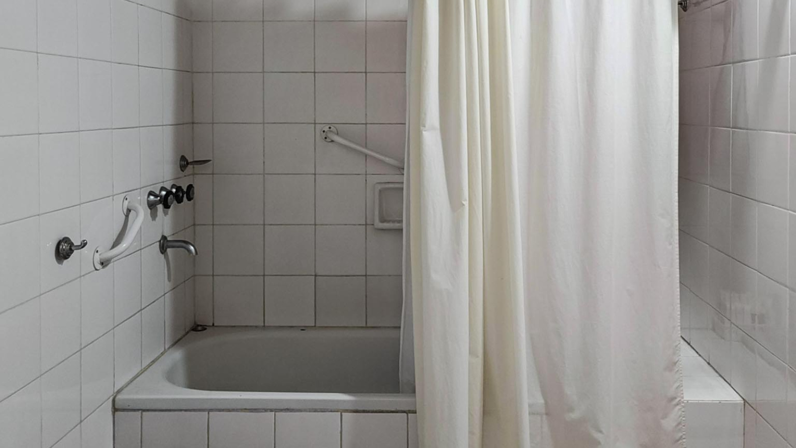 729 Manzana de las Luces, Bahia Blanca, Buenos Aires, 8000, 4 Bedrooms Bedrooms, 12 Rooms Rooms,2 BathroomsBathrooms,Casa,Venta,Manzana de las Luces ,1856