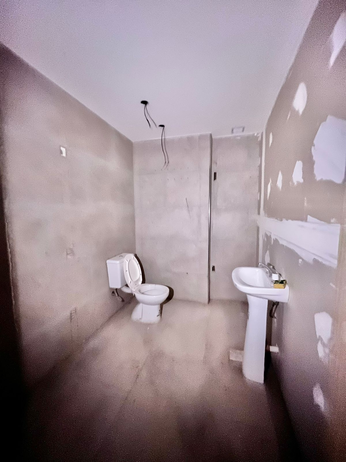 100 Chiclana, Bahía Blanca, Buenos Aires, 8000, ,Local comercial,Alquiler,Chiclana,1082