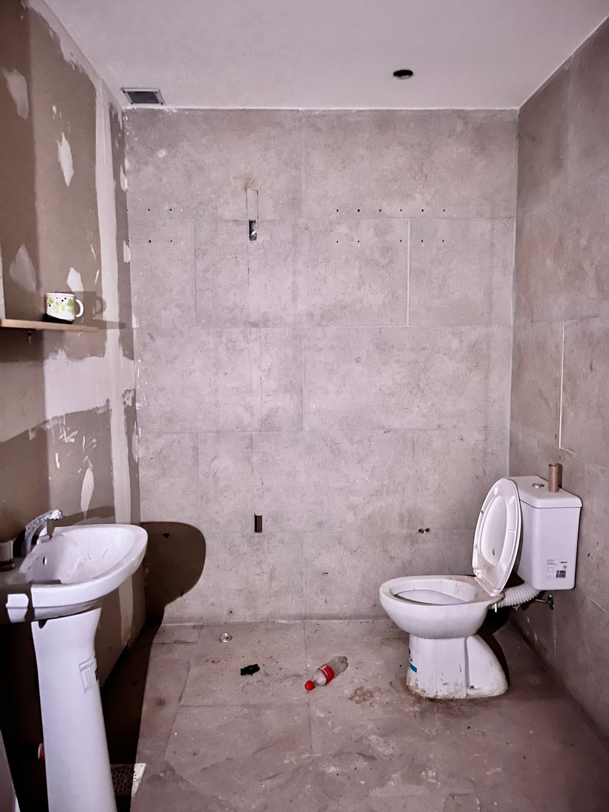 100 Chiclana, Bahía Blanca, Buenos Aires, 8000, ,Local comercial,Alquiler,Chiclana,1082