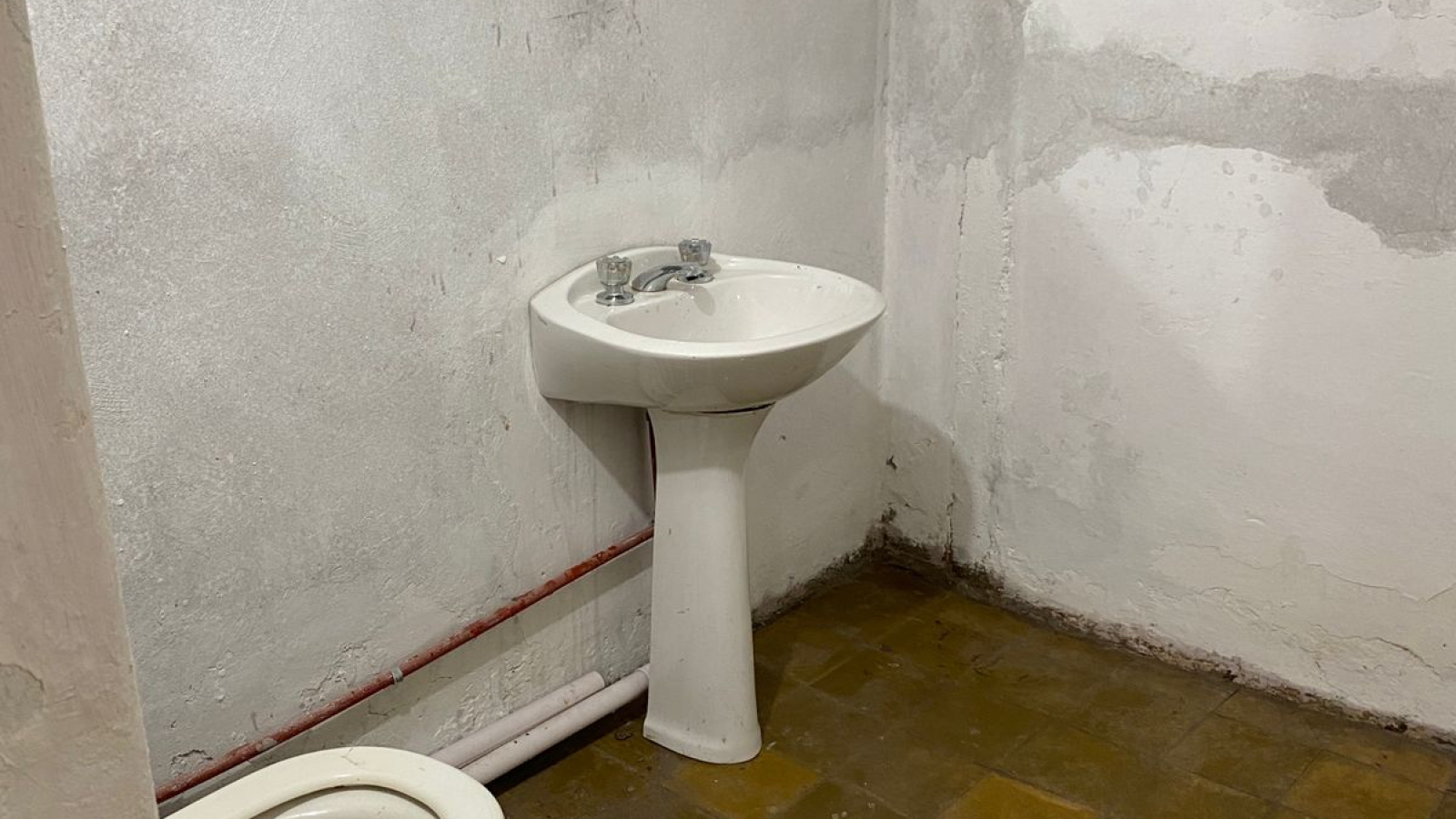 545 Namuncura, bahia blanca, Buenos Aires, 8000, 0 , 5 Rooms Rooms,1 BathroomBathrooms,Galpon/Deposito,Alquiler,Namuncura ,0,1877