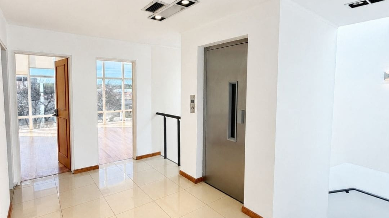757 Avenida General Cerri, Bahía Blanca, Buenos Aires, 8000, 0 , 0 ,0,Oficina,Alquiler,Avenida General Cerri,0,1083