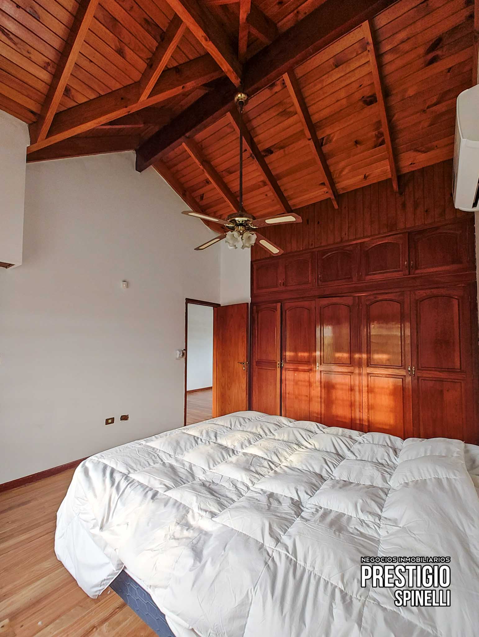 325 Las Lomas, Bahia Blanca, Buenos Aires, 8000, 4 Bedrooms Bedrooms, 0 ,2 BathroomsBathrooms,Casa,Venta,Las Lomas,0,1894