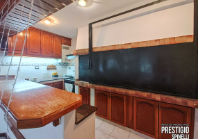325 Las Lomas, Bahia Blanca, Buenos Aires, 8000, 4 Bedrooms Bedrooms, 0 ,2 BathroomsBathrooms,Casa,Venta,Las Lomas,0,1894