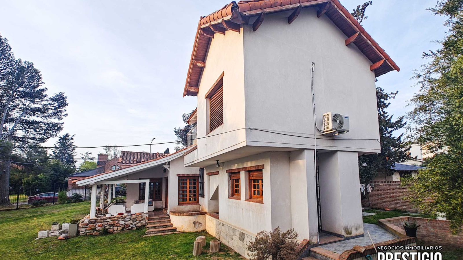 325 Las Lomas, Bahia Blanca, Buenos Aires, 8000, 4 Bedrooms Bedrooms, 0 ,2 BathroomsBathrooms,Casa,Venta,Las Lomas,0,1894