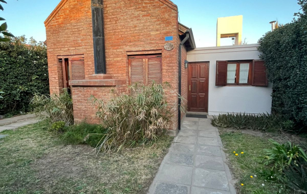 3571 Punta Alta, Bahia Blanca, Buenos Aires, 8000, 2 Bedrooms Bedrooms, 0 ,1 BathroomBathrooms,Casa,Venta,Punta Alta,0,1904
