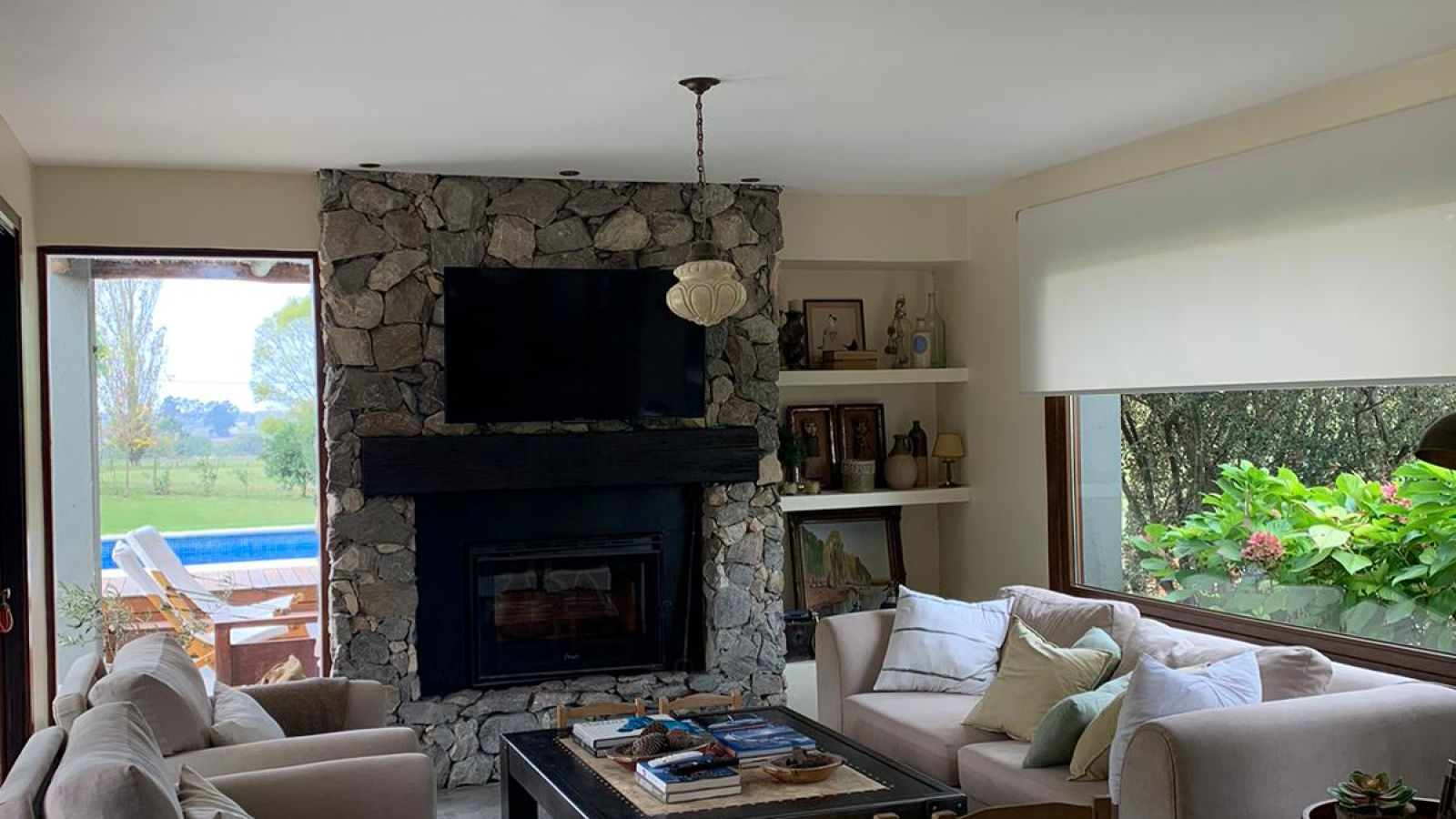Lomas de la Tahona, Montevideo, Buenos Aires, 10129, 5 Bedrooms Bedrooms, 0 ,3 BathroomsBathrooms,Casa,Venta,Lomas de la Tahona,0,1907