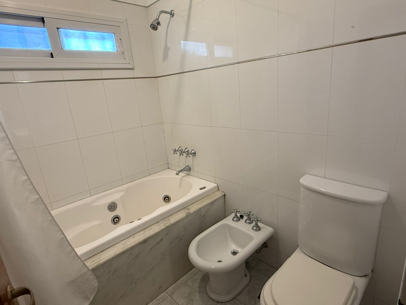 588 Gregorio de la Ferrere, Bahia Blanca, Buenos Aires, 3 Bedrooms Bedrooms, 0 ,3 BathroomsBathrooms,Casa,Venta,Gregorio de la Ferrere,0,1909