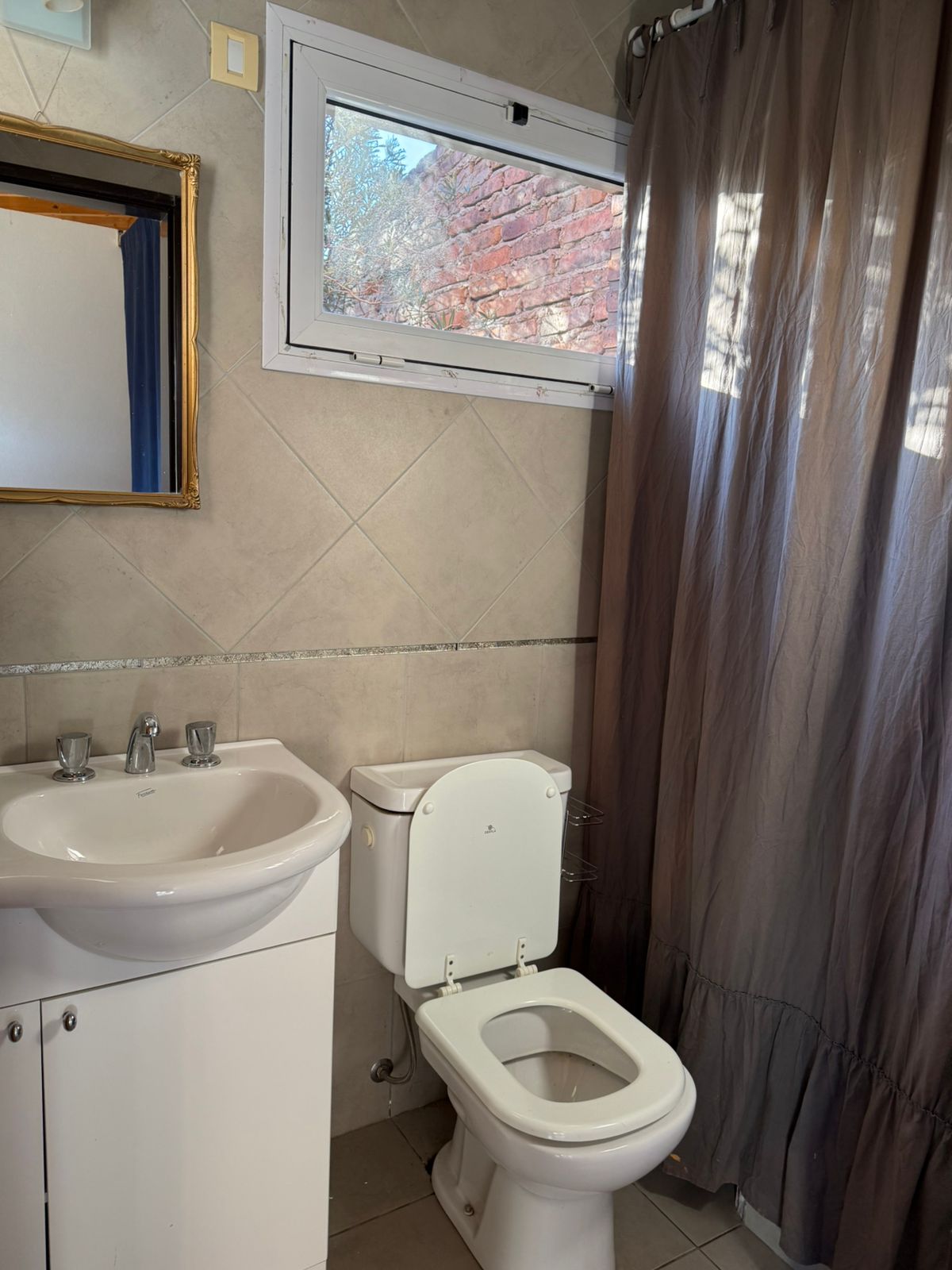588 Gregorio de la Ferrere, Bahia Blanca, Buenos Aires, 3 Bedrooms Bedrooms, 0 ,3 BathroomsBathrooms,Casa,Venta,Gregorio de la Ferrere,0,1909