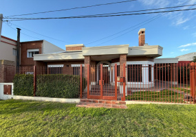 588 Gregorio de la Ferrere, Bahia Blanca, Buenos Aires, 3 Bedrooms Bedrooms, 0 ,3 BathroomsBathrooms,Casa,Venta,Gregorio de la Ferrere,0,1909