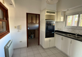 588 Gregorio de la Ferrere, Bahia Blanca, Buenos Aires, 3 Bedrooms Bedrooms, 0 ,3 BathroomsBathrooms,Casa,Venta,Gregorio de la Ferrere,0,1909