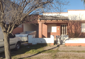 674 Rivkin, darregueira, Buenos Aires, 3 Bedrooms Bedrooms, 7 Rooms Rooms,1 BathroomBathrooms,Casa,Venta,Rivkin,0,1916