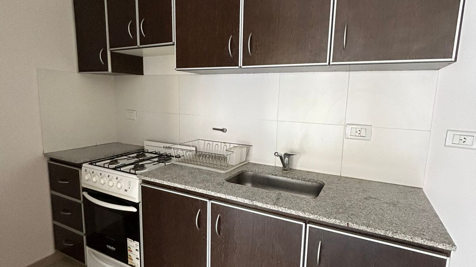 338 Corrientes, Bahia Blanca, Buenos Aires, 8000, 1 Bedroom Bedrooms, 2 Rooms Rooms,1 BathroomBathrooms,Departamento,Venta,Corrientes,2,1927