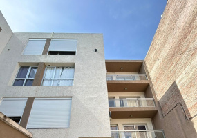338 Corrientes, Bahia Blanca, Buenos Aires, 8000, 1 Bedroom Bedrooms, 2 Rooms Rooms,1 BathroomBathrooms,Departamento,Venta,Corrientes,2,1927