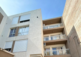 338 Corrientes, Bahia Blanca, Buenos Aires, 8000, 1 Bedroom Bedrooms, 2 Rooms Rooms,1 BathroomBathrooms,Departamento,Venta,Corrientes,2,1927