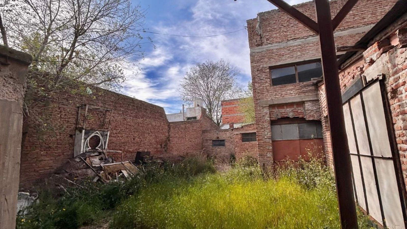 442 Tierra del Fuego, Bahia Blanca, Buenos Aires, 8000, 0 , 0 ,0,Galpon/Deposito,Venta,Tierra del Fuego,0,1928