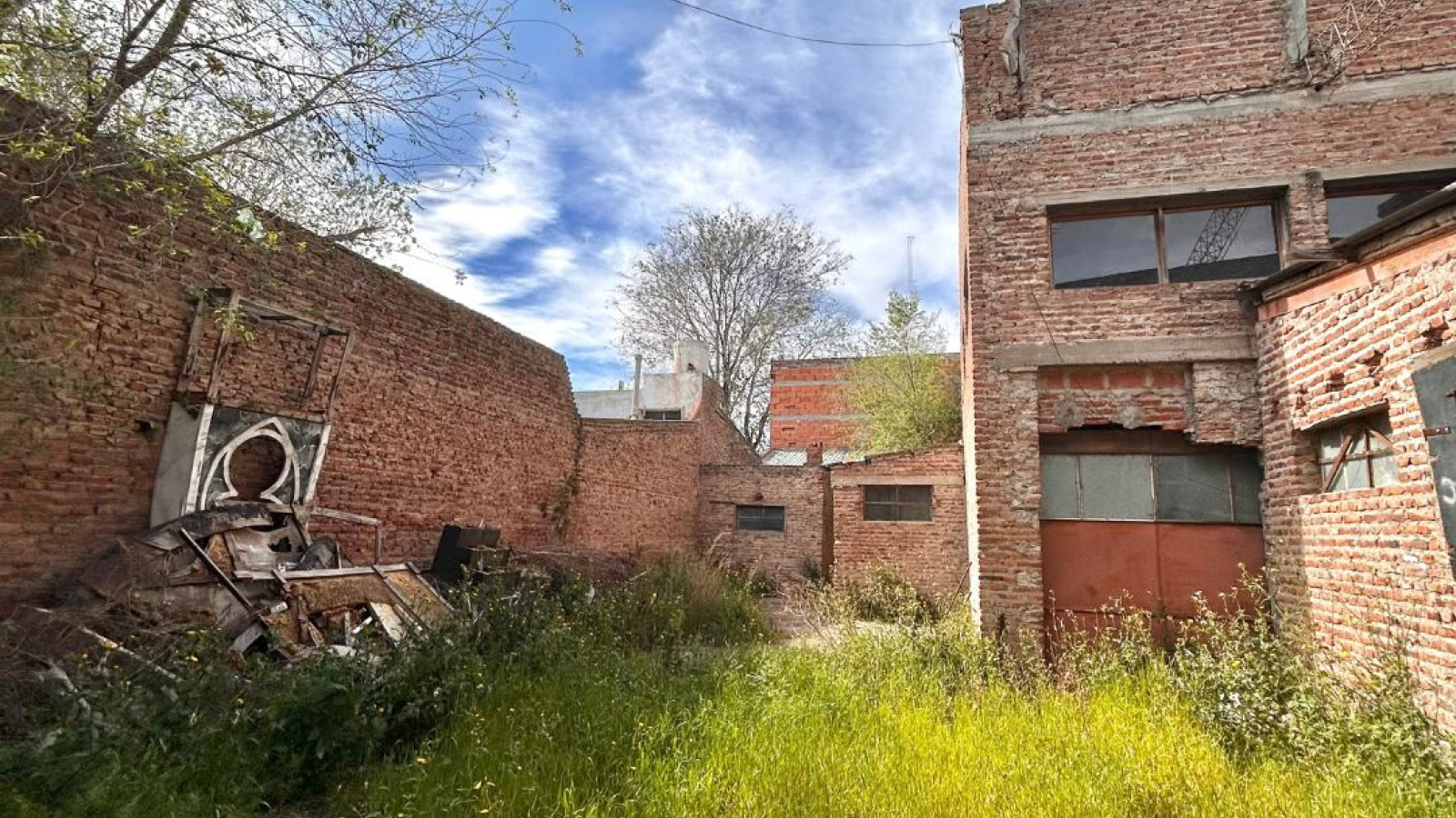 442 Tierra del Fuego, Bahia Blanca, Buenos Aires, 8000, 0 , 0 ,0,Galpon/Deposito,Venta,Tierra del Fuego,0,1928