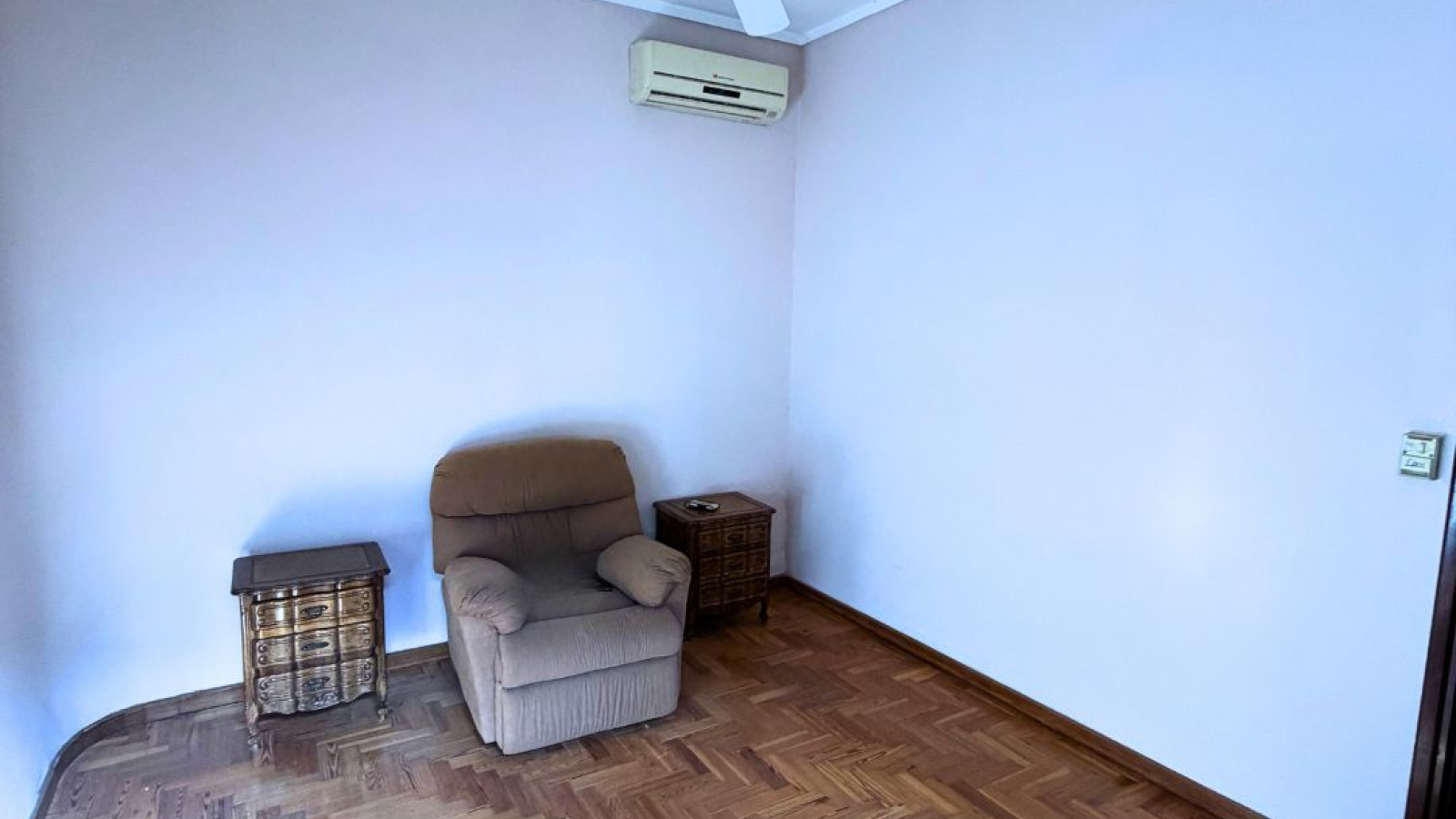 881 Reconquista, Bahia Blanca, Buenos Aires, 8000, 4 Bedrooms Bedrooms, 0 ,4 BathroomsBathrooms,Casa,Venta,Reconquista,0,1945