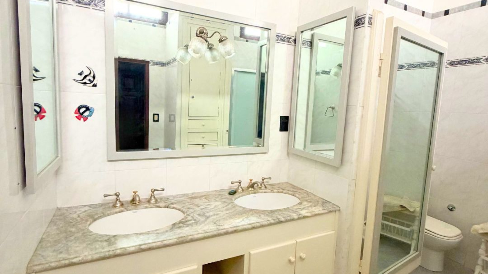 881 Reconquista, Bahia Blanca, Buenos Aires, 8000, 4 Bedrooms Bedrooms, 0 ,4 BathroomsBathrooms,Casa,Venta,Reconquista,0,1945