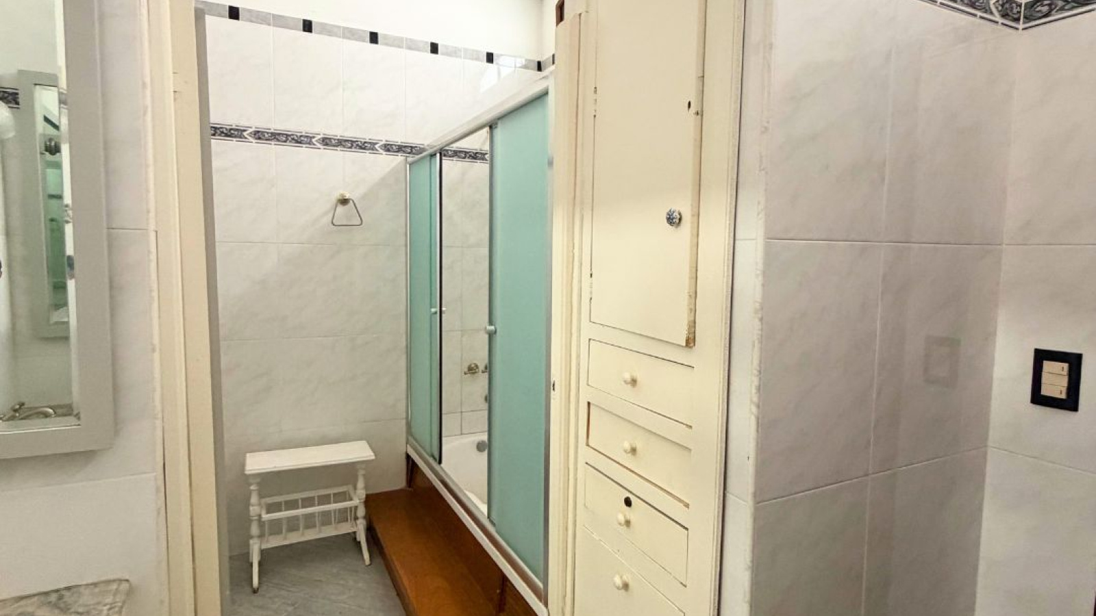 881 Reconquista, Bahia Blanca, Buenos Aires, 8000, 4 Bedrooms Bedrooms, 0 ,4 BathroomsBathrooms,Casa,Venta,Reconquista,0,1945