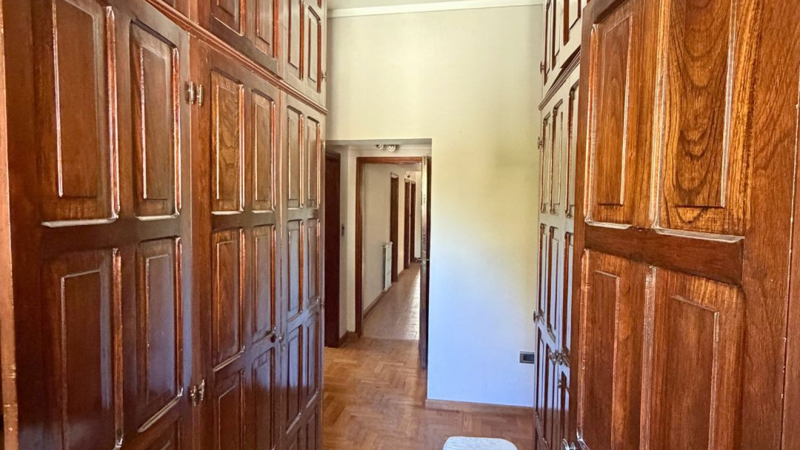 881 Reconquista, Bahia Blanca, Buenos Aires, 8000, 4 Bedrooms Bedrooms, 0 ,4 BathroomsBathrooms,Casa,Venta,Reconquista,0,1945