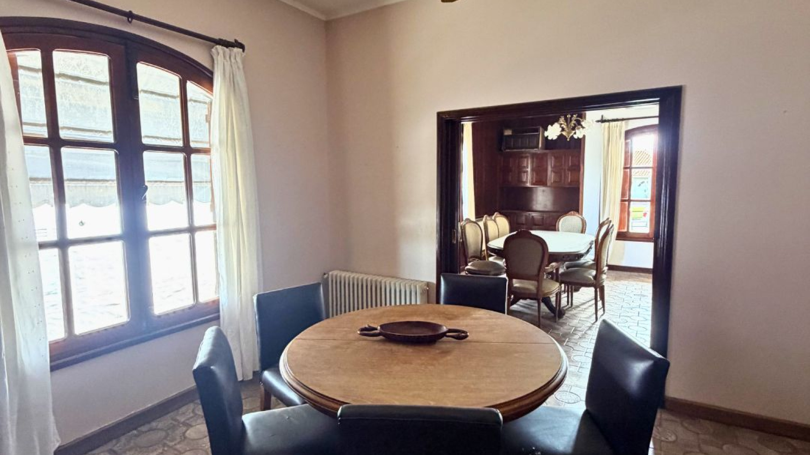 881 Reconquista, Bahia Blanca, Buenos Aires, 8000, 4 Bedrooms Bedrooms, 0 ,4 BathroomsBathrooms,Casa,Venta,Reconquista,0,1945