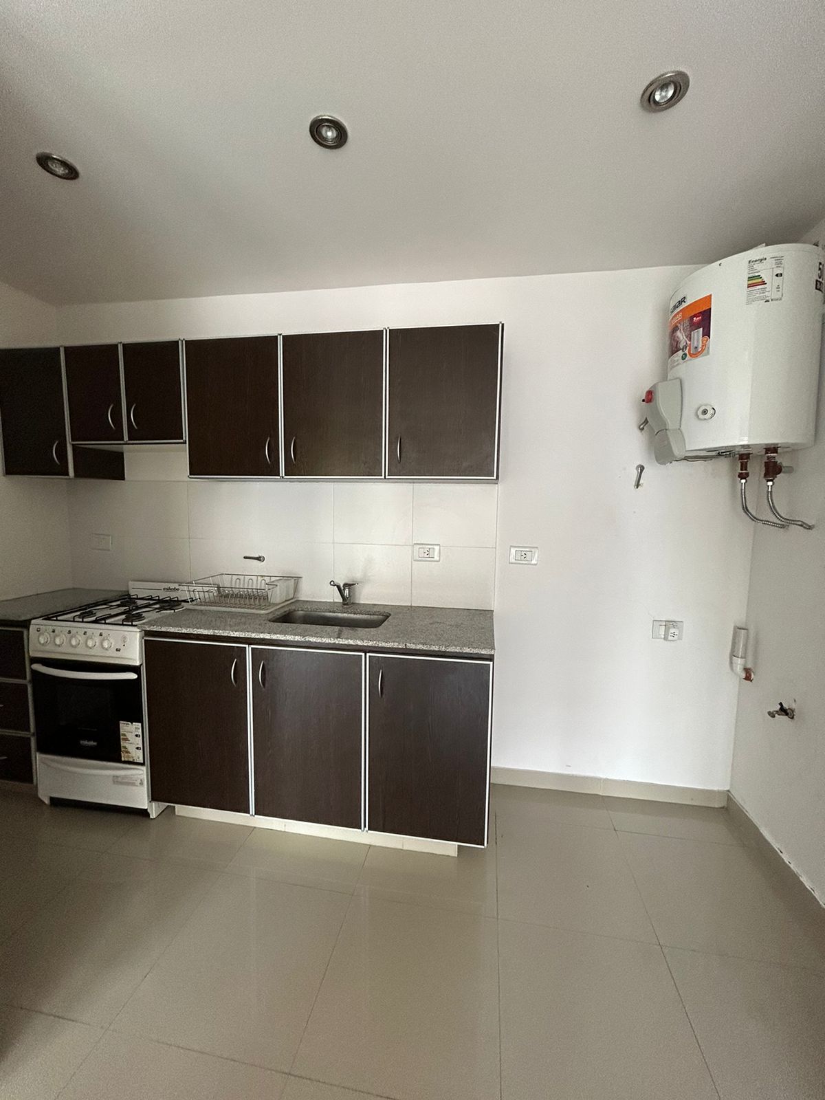 338 Corrientes, Bahia Blanca, Buenos Aires, 8000, 1 Bedroom Bedrooms, 0 ,1 BathroomBathrooms,Departamento,Alquiler,Corrientes,2,1949