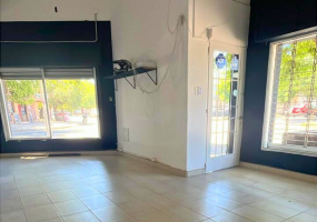 902 Viamonte, Bahía Blanca, Buenos Aires, 8000, 0 , 0 ,1 BathroomBathrooms,Local comercial,Alquiler,Viamonte ,0,1955
