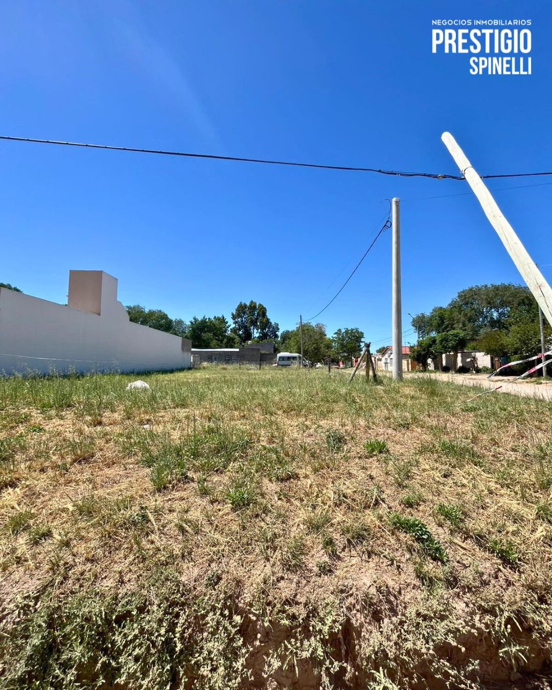 Los Adobes y Pasteur, Bahia Blanca, Buenos Aires, 8000, 0 , 0 ,0,Terreno,Venta,Los Adobes y Pasteur,0,1956