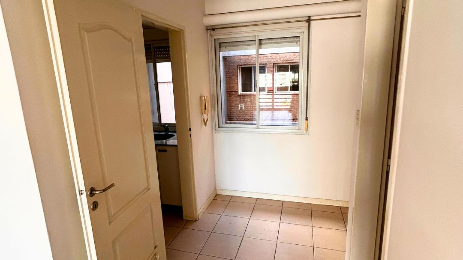 148 Saavedra, Bahia Blanca, Buenos Aires, 8000, 0 , 1 Room Rooms,1 BathroomBathrooms,Departamento,Alquiler,Saavedra,6,1960