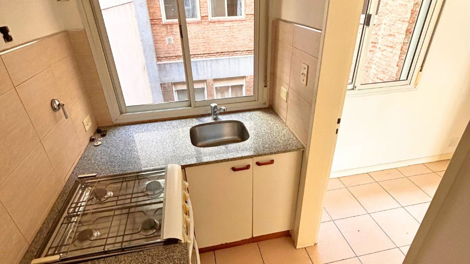 148 Saavedra, Bahia Blanca, Buenos Aires, 8000, 0 , 1 Room Rooms,1 BathroomBathrooms,Departamento,Alquiler,Saavedra,6,1960