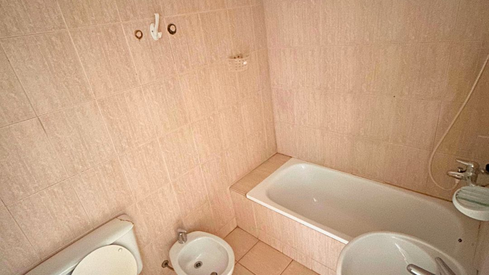 148 Saavedra, Bahia Blanca, Buenos Aires, 8000, 0 , 1 Room Rooms,1 BathroomBathrooms,Departamento,Alquiler,Saavedra,6,1960