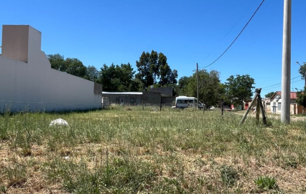 Los Adobes y Pasteur, Bahia Blanca, Buenos Aires, 8000, 0 , 0 ,0,Terreno,Venta,Los Adobes y Pasteur,0,1965 Los Adobes y Pasteur, Bahia Blanca, Buenos Aires, 8000, 0 , 0 ,0,Terreno,Venta,Los Adobes y Pasteur,0,1965