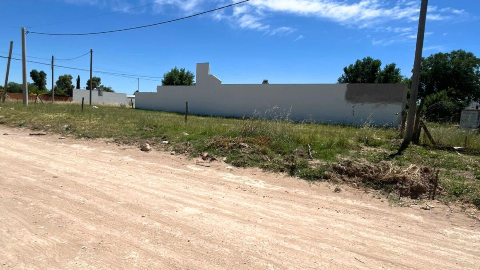 Los Adobes y Pasteur, Bahia Blanca, Buenos Aires, 8000, 0 , 0 ,0,Terreno,Venta,Los Adobes y Pasteur,0,1965