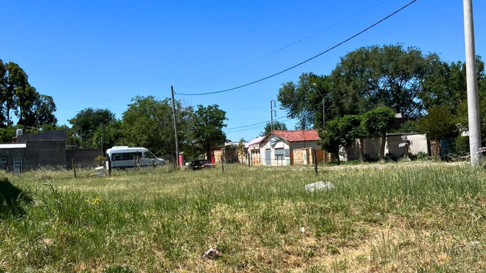 Los Adobes y Pasteur, Bahia Blanca, Buenos Aires, 8000, 0 , 0 ,0,Terreno,Venta,Los Adobes y Pasteur,0,1965