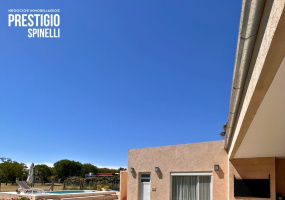 Bahía Blanca, Buenos Aires, 8000, 2 Bedrooms Bedrooms, 0 ,3 BathroomsBathrooms,Casa,Venta,0,1967