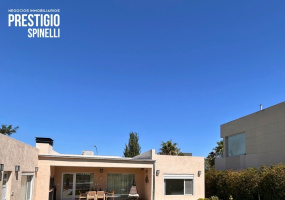 Bahía Blanca, Buenos Aires, 8000, 2 Bedrooms Bedrooms, 0 ,3 BathroomsBathrooms,Casa,Venta,0,1967