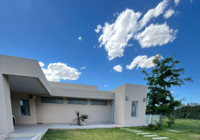 Bahía Blanca, Buenos Aires, 8000, 2 Bedrooms Bedrooms, 0 ,3 BathroomsBathrooms,Casa,Venta,0,1967