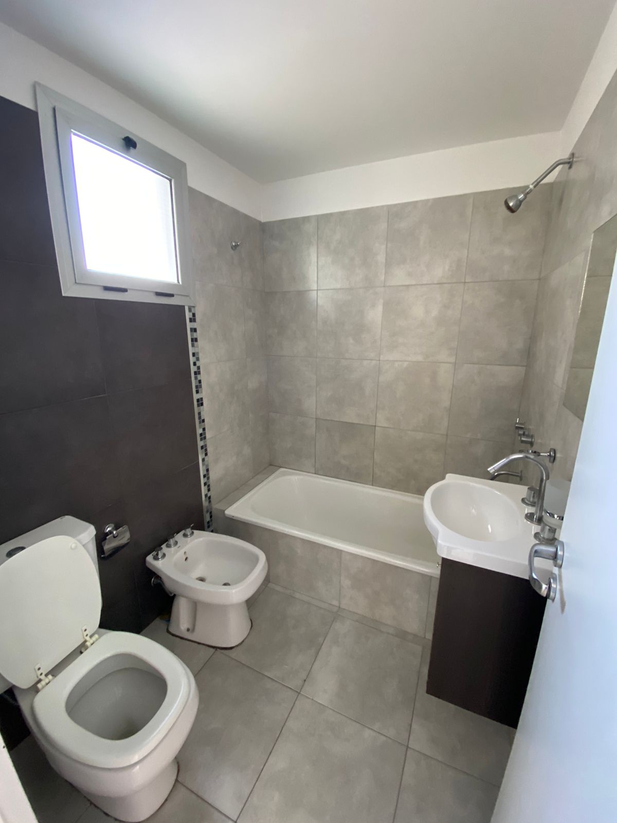 234 Paraguay, Bahía Blanca, Buenos Aires, 8000, 1 Bedroom Bedrooms, 2 Rooms Rooms,1 BathroomBathrooms,Departamento,Alquiler,Paraguay,1,1968