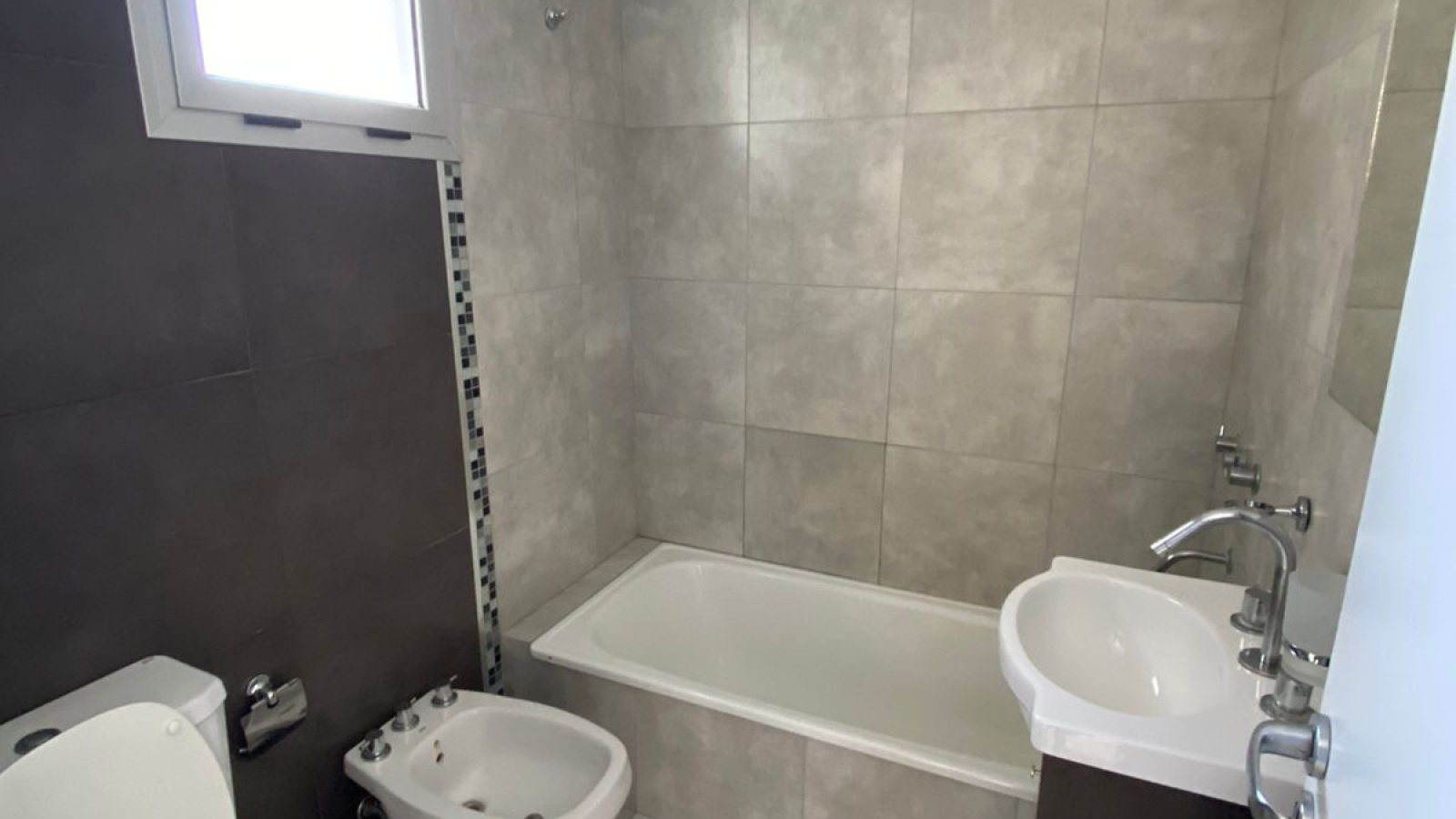 234 Paraguay, Bahía Blanca, Buenos Aires, 8000, 1 Bedroom Bedrooms, 2 Rooms Rooms,1 BathroomBathrooms,Departamento,Alquiler,Paraguay,1,1969