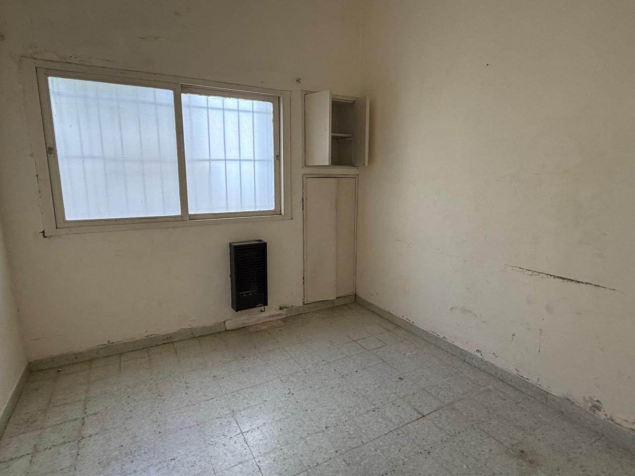 64 Fitz Roy, 8000, Bahia Blanca, Buenos Aires, 8000, 4 Bedrooms Bedrooms, 5 Rooms Rooms,2 BathroomsBathrooms,Casa,Venta,Fitz Roy,0,1970